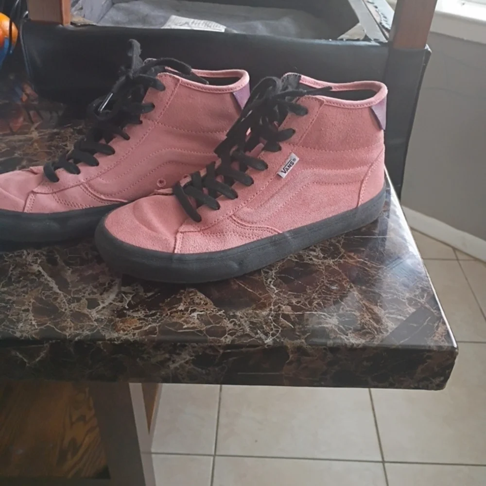Vans Women's Pink and Black Sneakers
